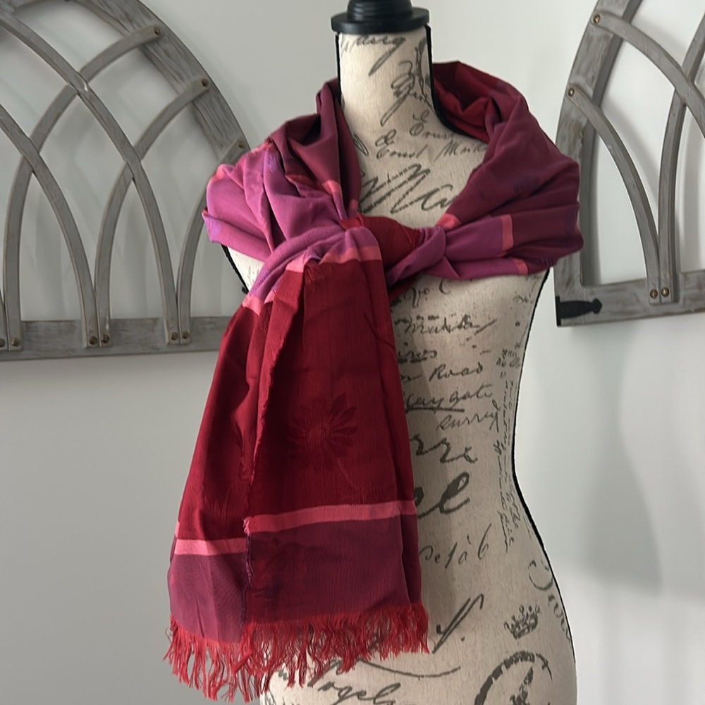 Jacquard Floral Wrap Scarf Heavy Weight Pink Purple Maroon 30”x 66” Large - Picture 3 of 12